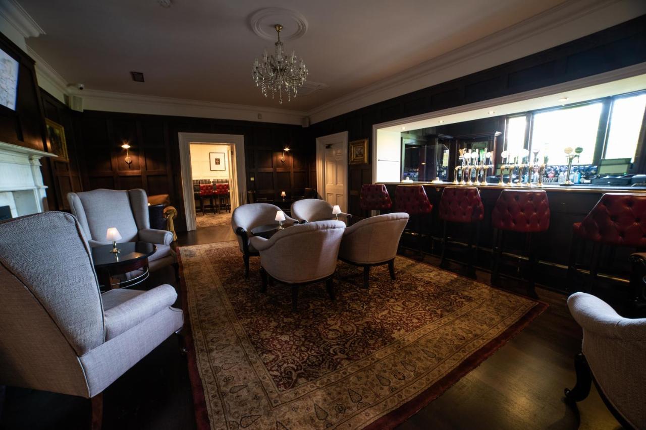 Finnstown Castle Hotel Lucan Dış mekan fotoğraf