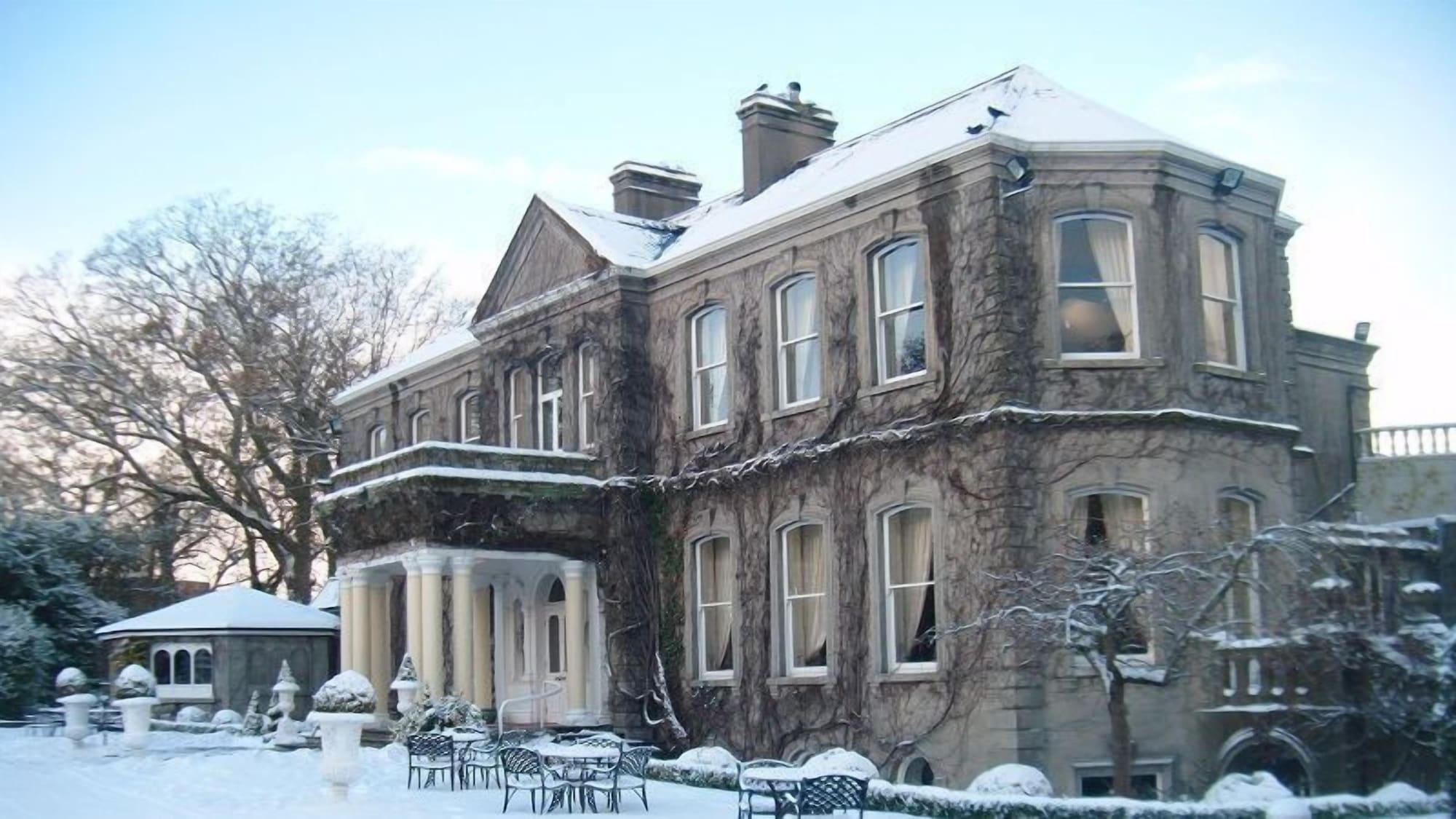 Finnstown Castle Hotel Lucan Dış mekan fotoğraf