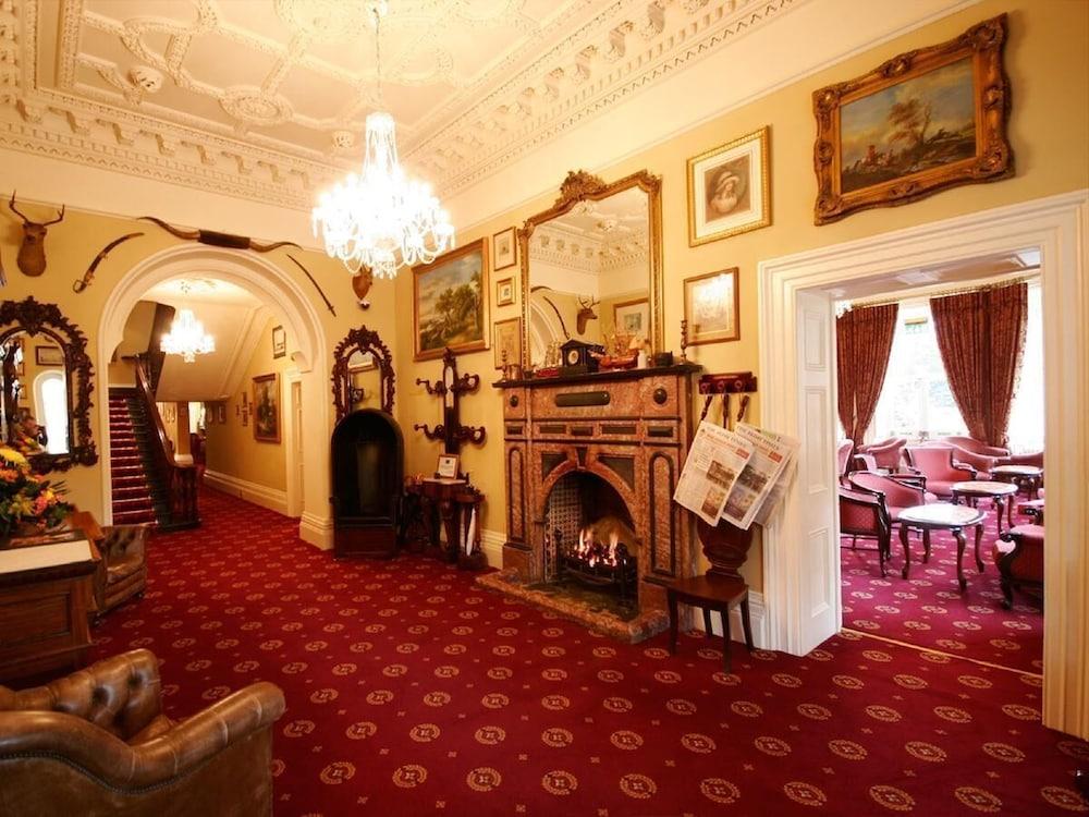 Finnstown Castle Hotel Lucan Dış mekan fotoğraf