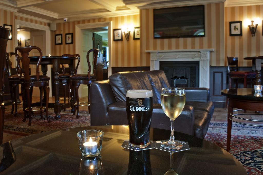 Finnstown Castle Hotel Lucan Dış mekan fotoğraf
